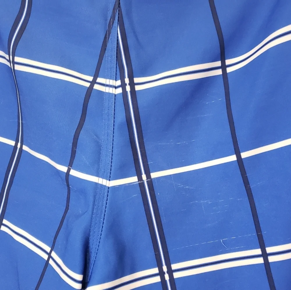 The North Face Blue White Black Plaid Boardshorts Size 36